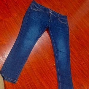 Ella Jeans